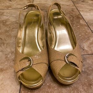 Cute Platform Slings - size 13